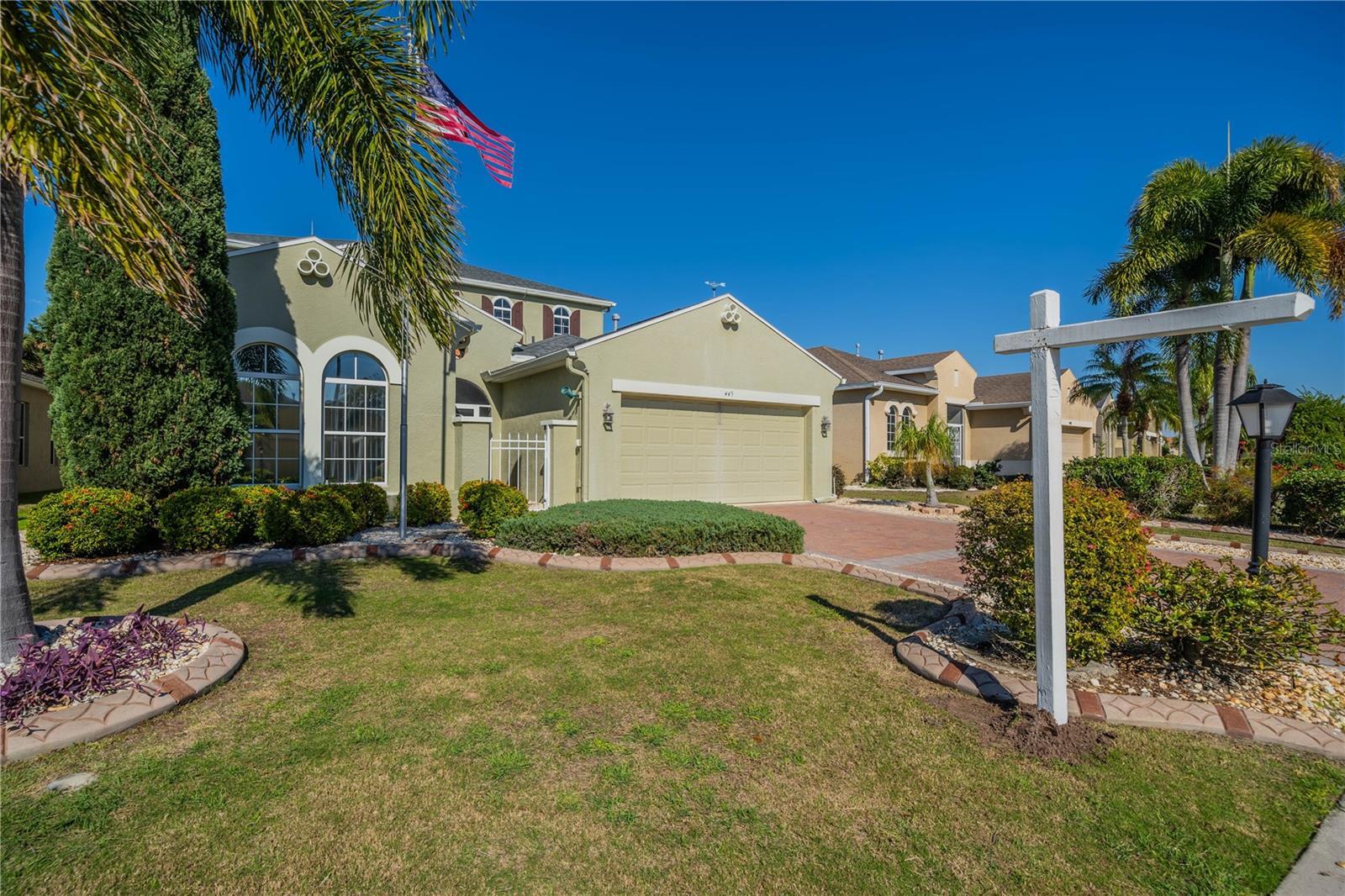 Property Photo: 445 Noble Faire Drive FL 33573