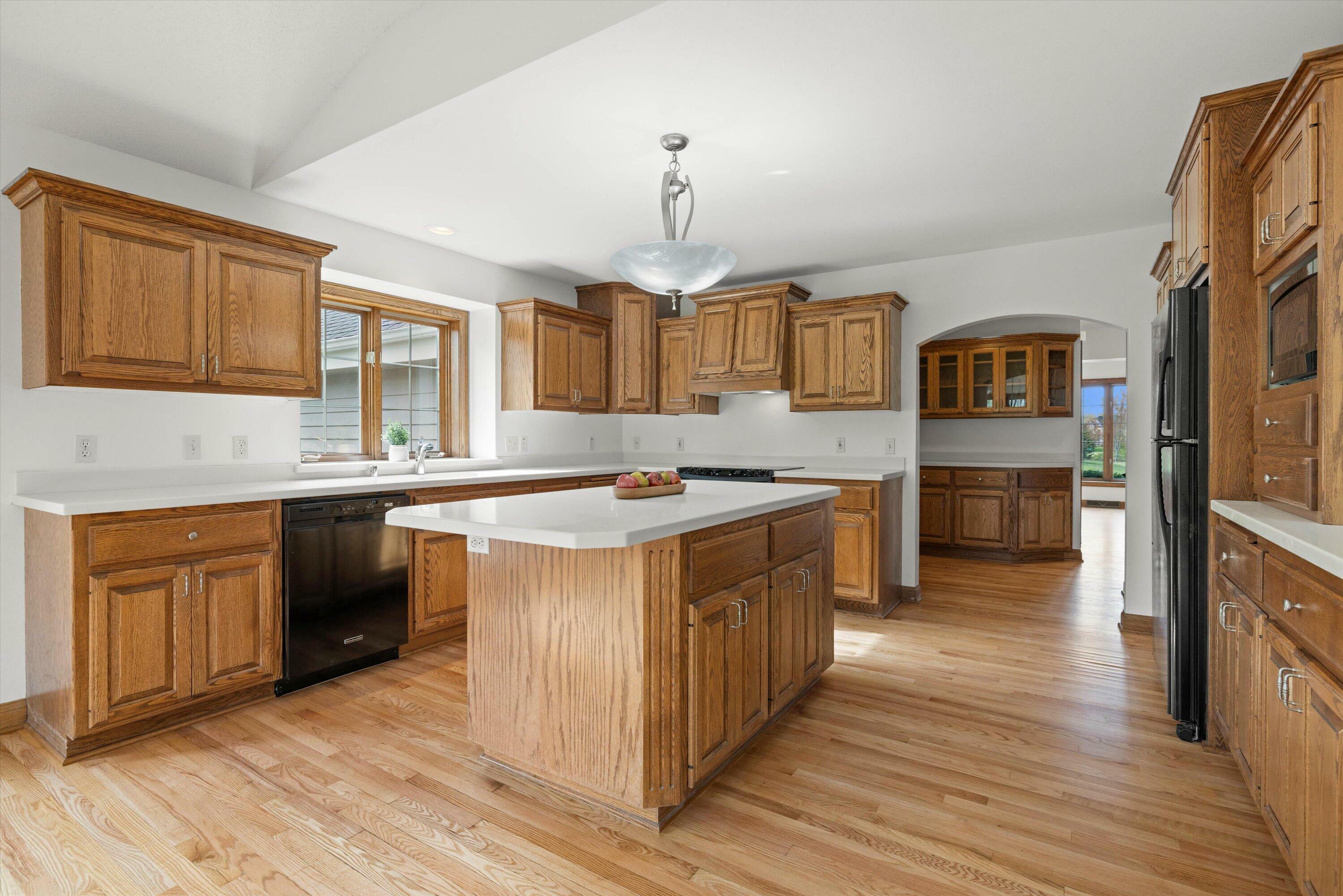 Property Photo: N61w12851 Hemlock Ct WI 53051
