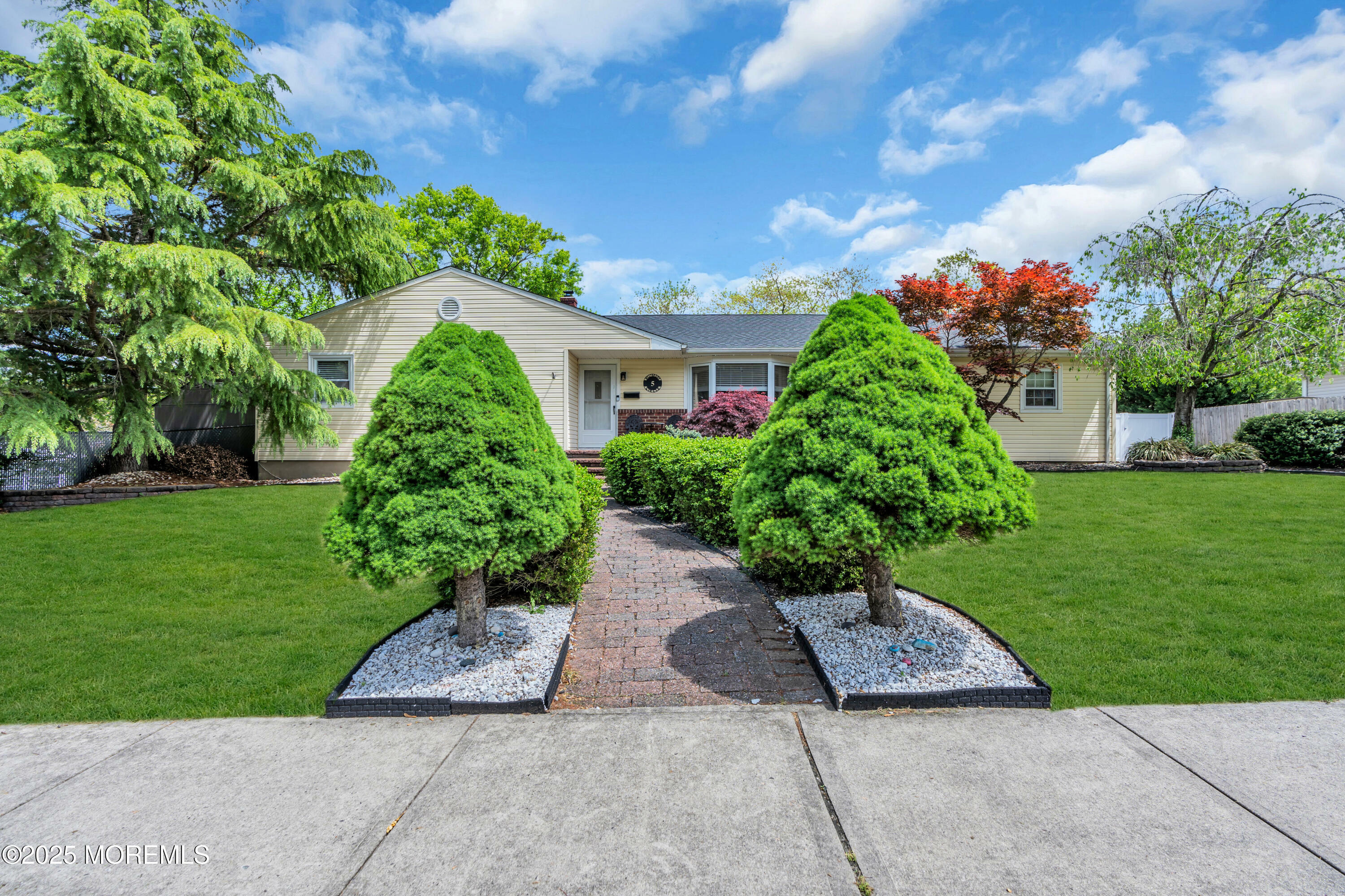 Property Photo: 5 Westbrook Circle NJ 07731