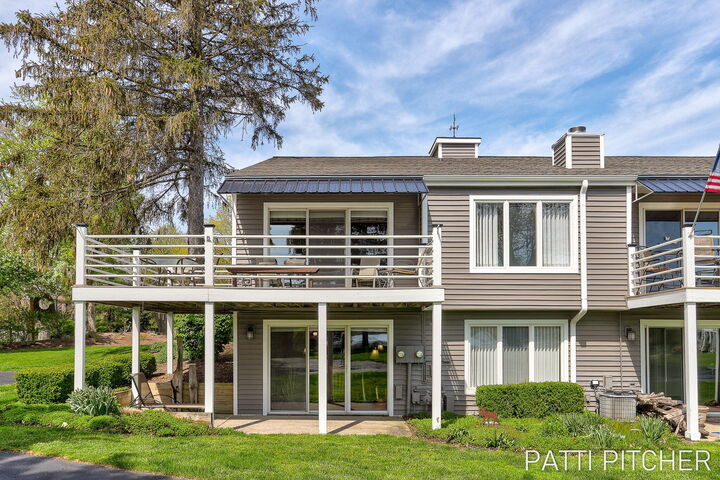 Property Photo: 618 Edgewater Drive MI 49456