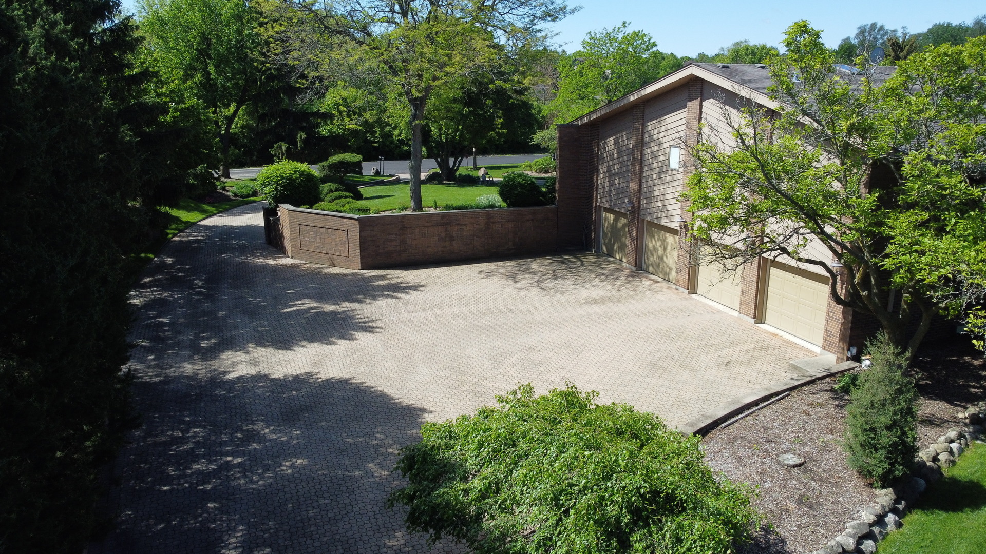 Property Photo: 30W010 Smith Road IL 60185