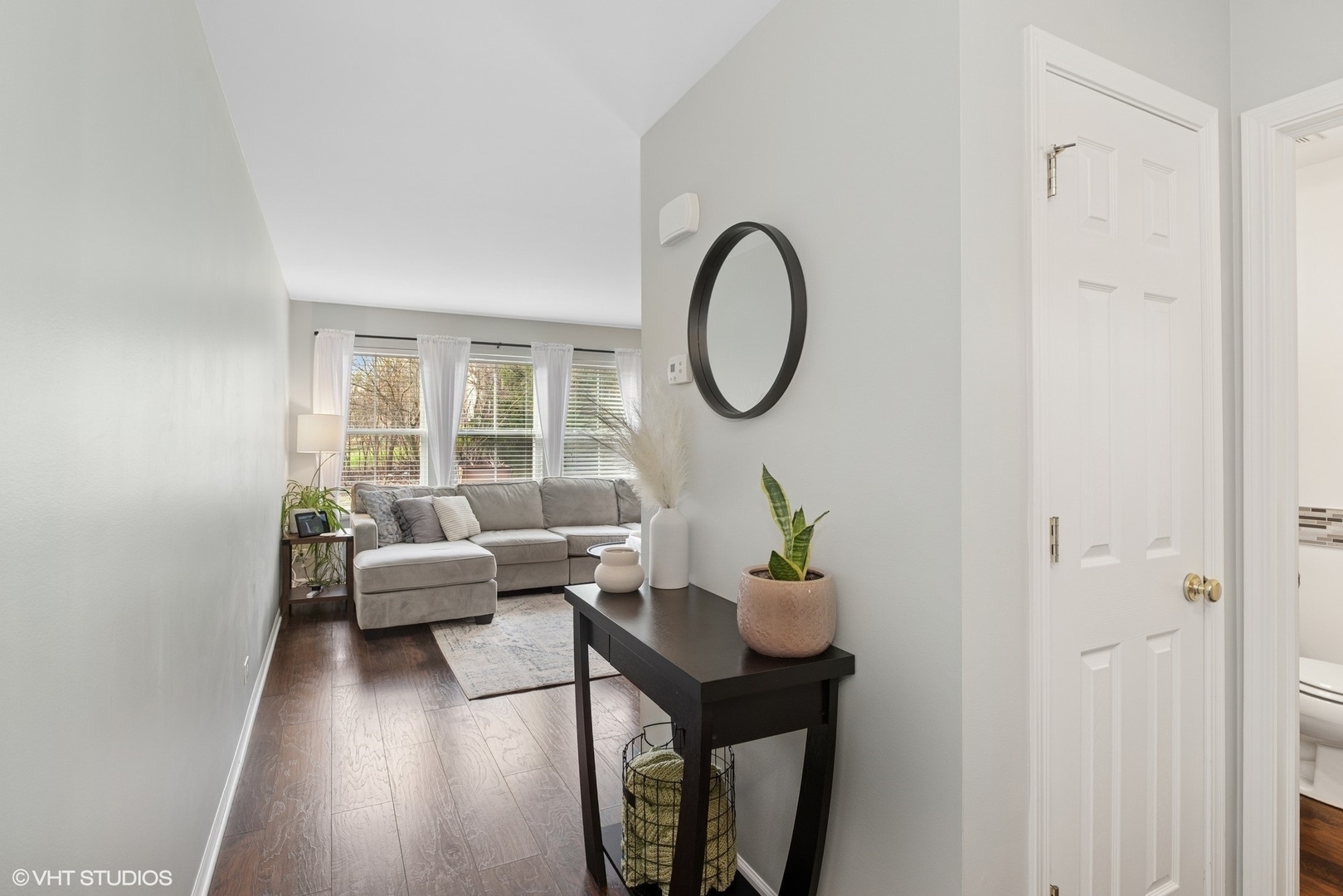 Property Photo: 622 Grand Canyon Circle IL 60014