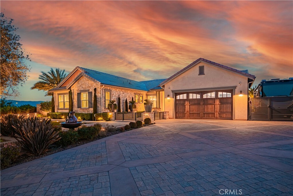 17207 Compass Drive  Riverside CA 92503 photo