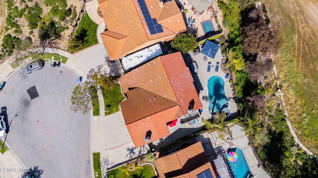 Property Photo: 764 Coldbrook Place CA 93065