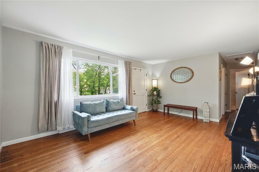 Property Photo: 210 Creekwood Drive MO 63010