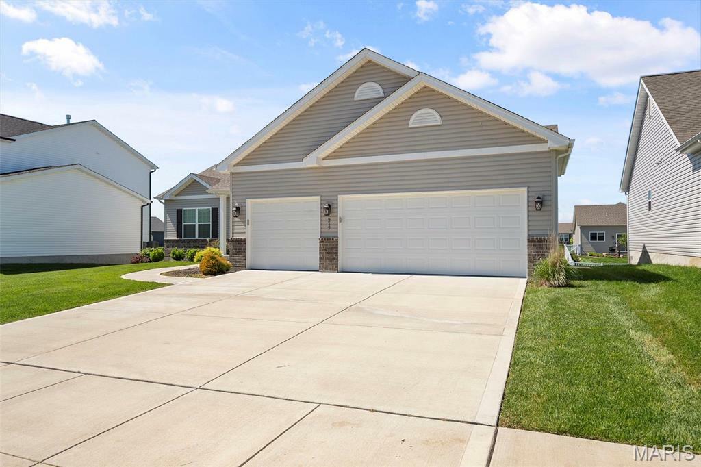 Property Photo: 217 Wayfair MO 63301