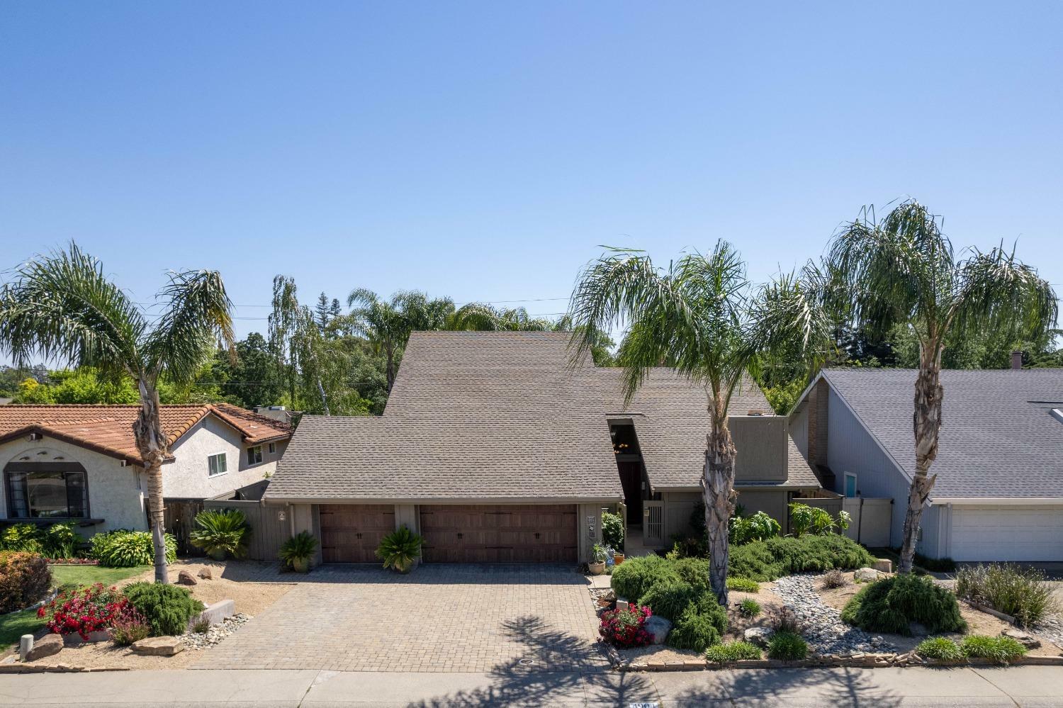 Property Photo: 4904 Olive Oak Way CA 95608