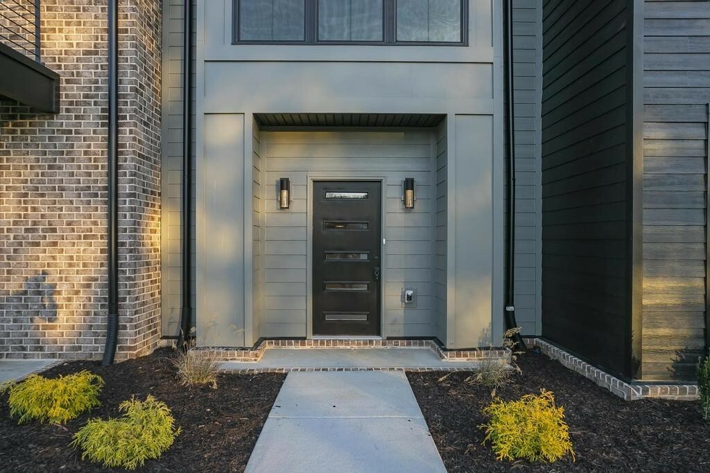 Property Photo: 1424 Rebecca Johns Dr TN 37128