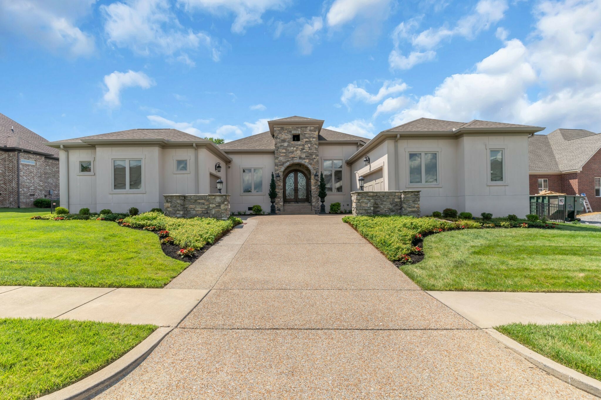 Property Photo: 1041 Albatross Way TN 37066
