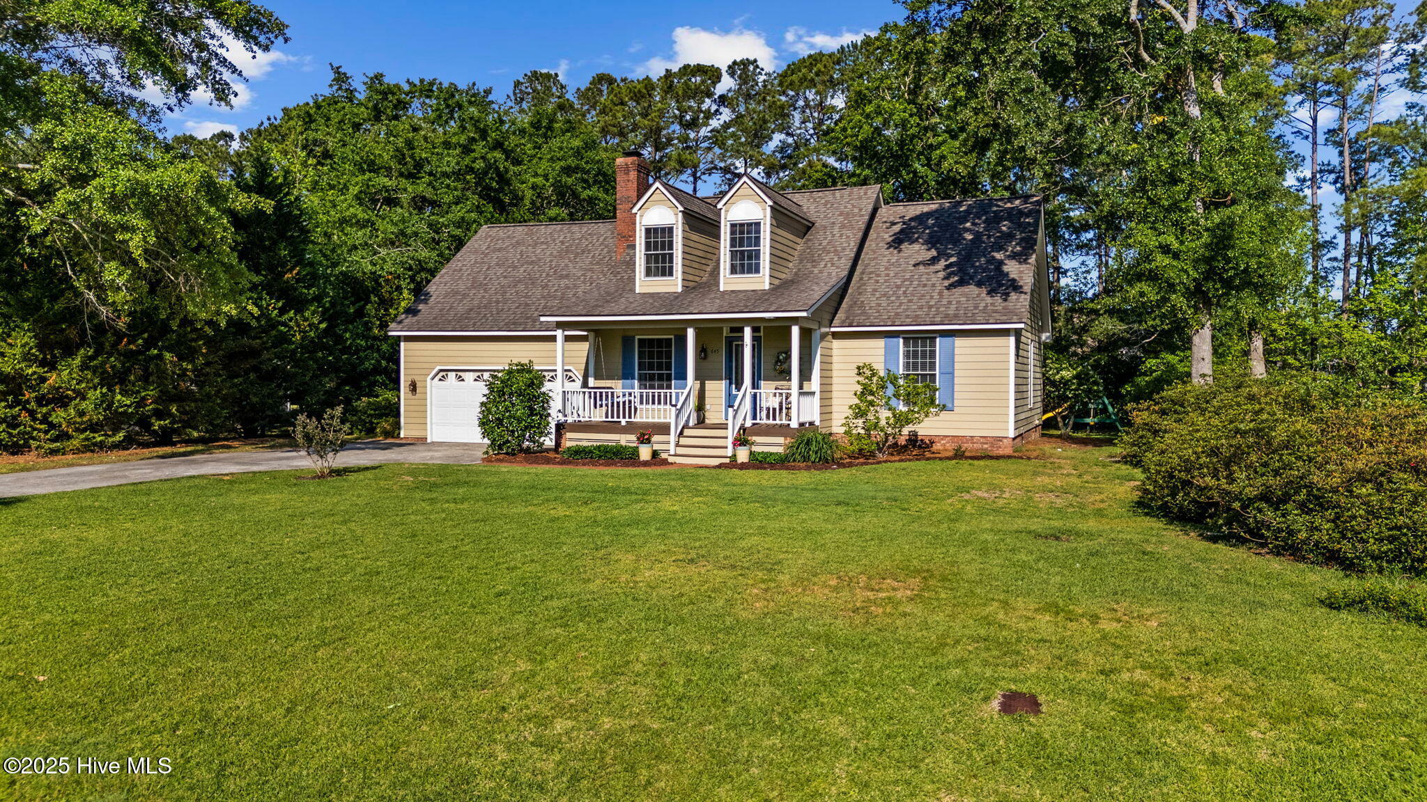 Property Photo: 645 Boundaryline Drive NW NC 28467