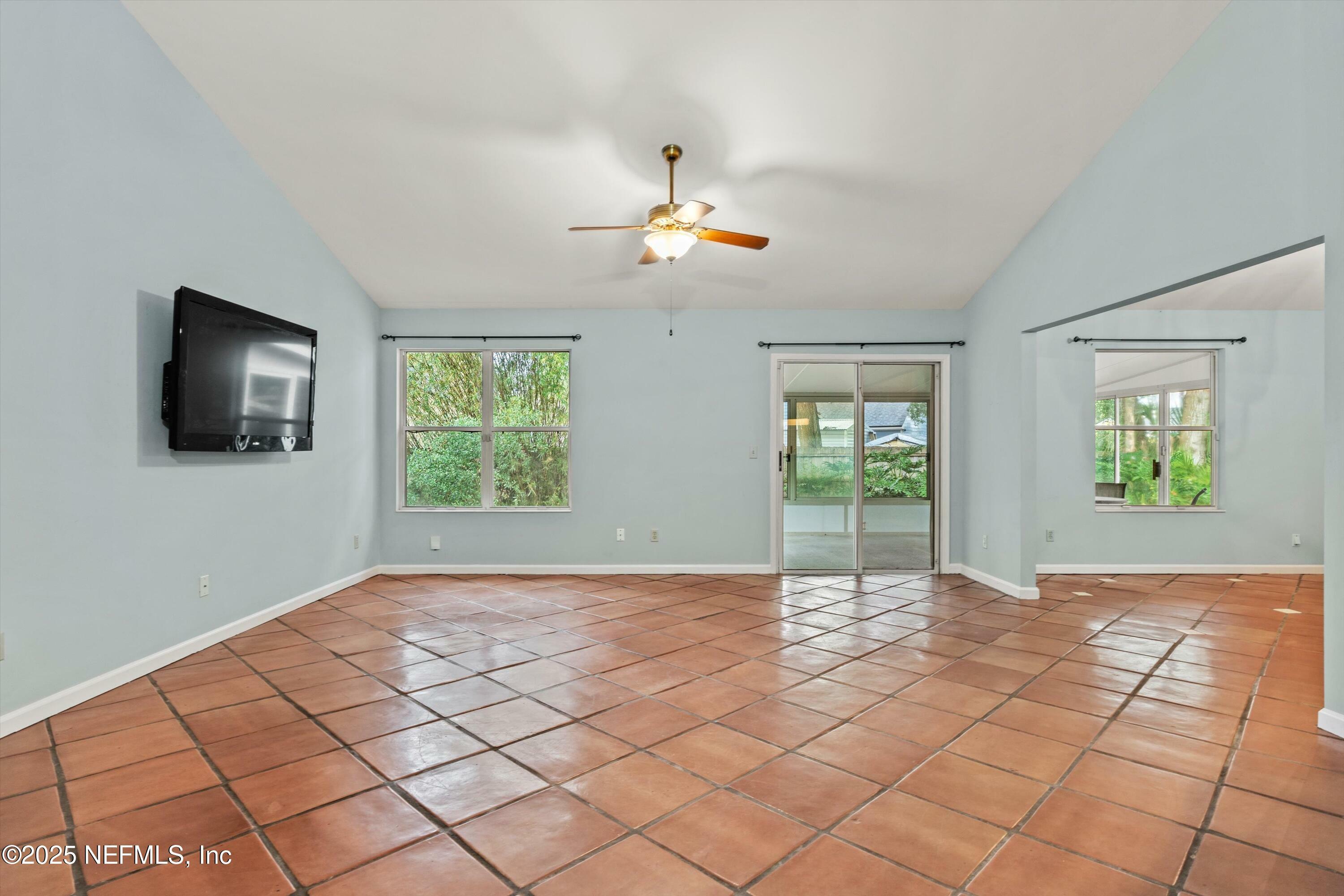 Property Photo: 2451 Hampton Falls Drive W FL 32224