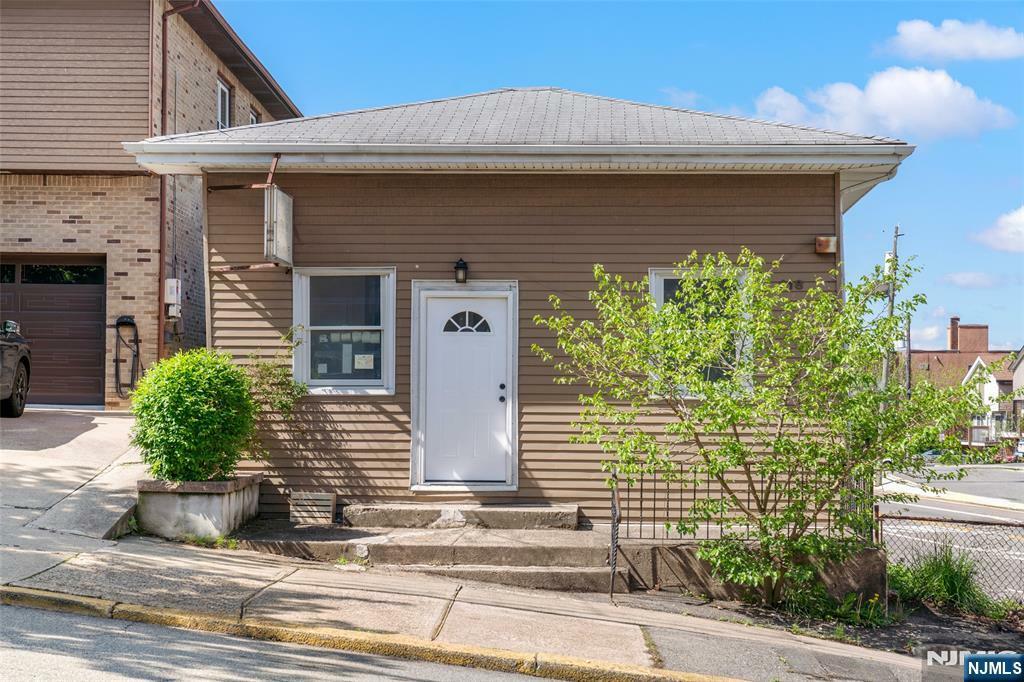 418 E Brinkerhoff  Palisades Park NJ 07650 photo