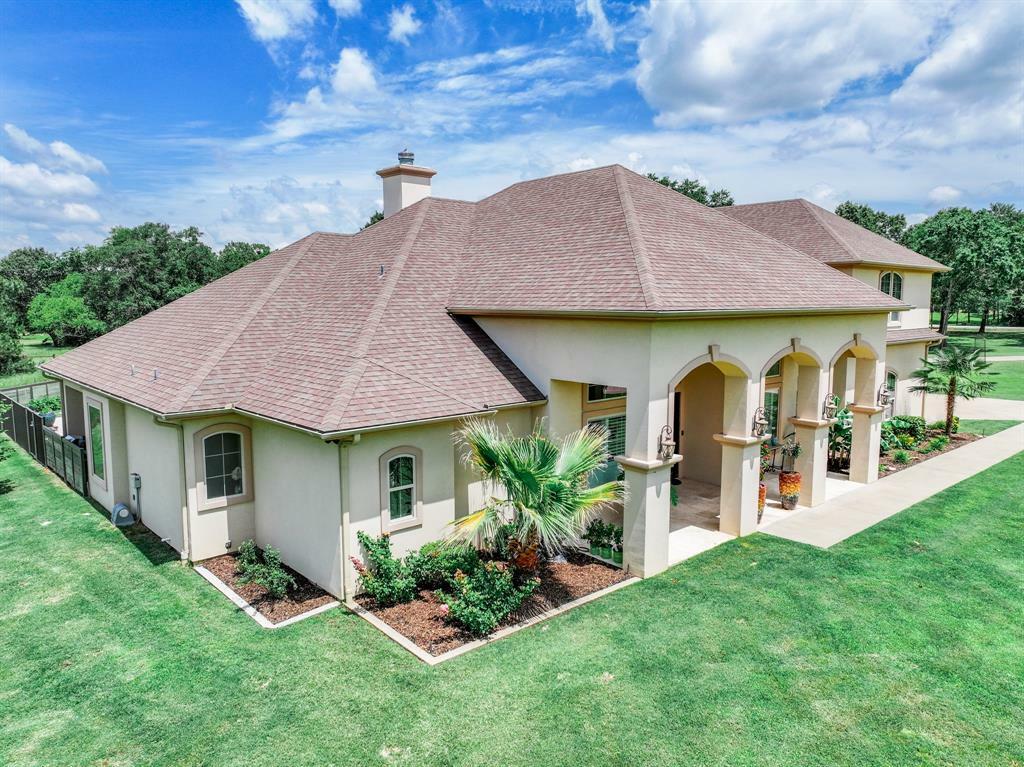 Property Photo: 402 Cole Trail TX 75482