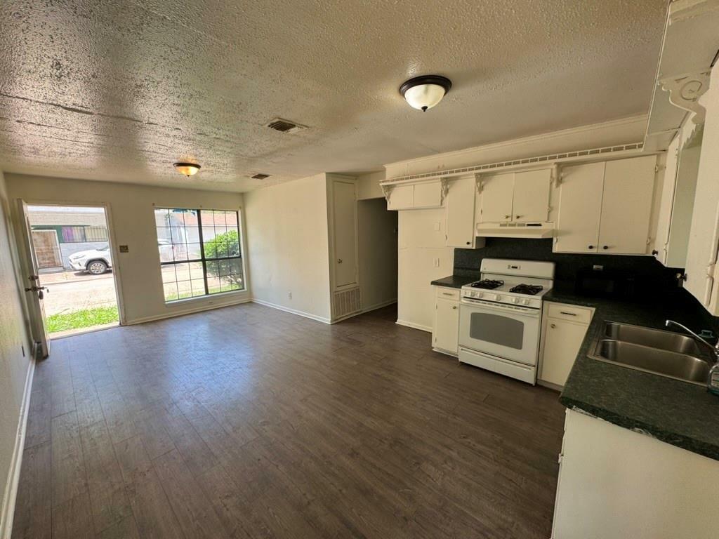 Property Photo: 2553 Evans Street LA 71112
