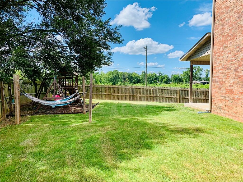 Property Photo:  4208 SW Fieldstone Boulevard  AR 72712 