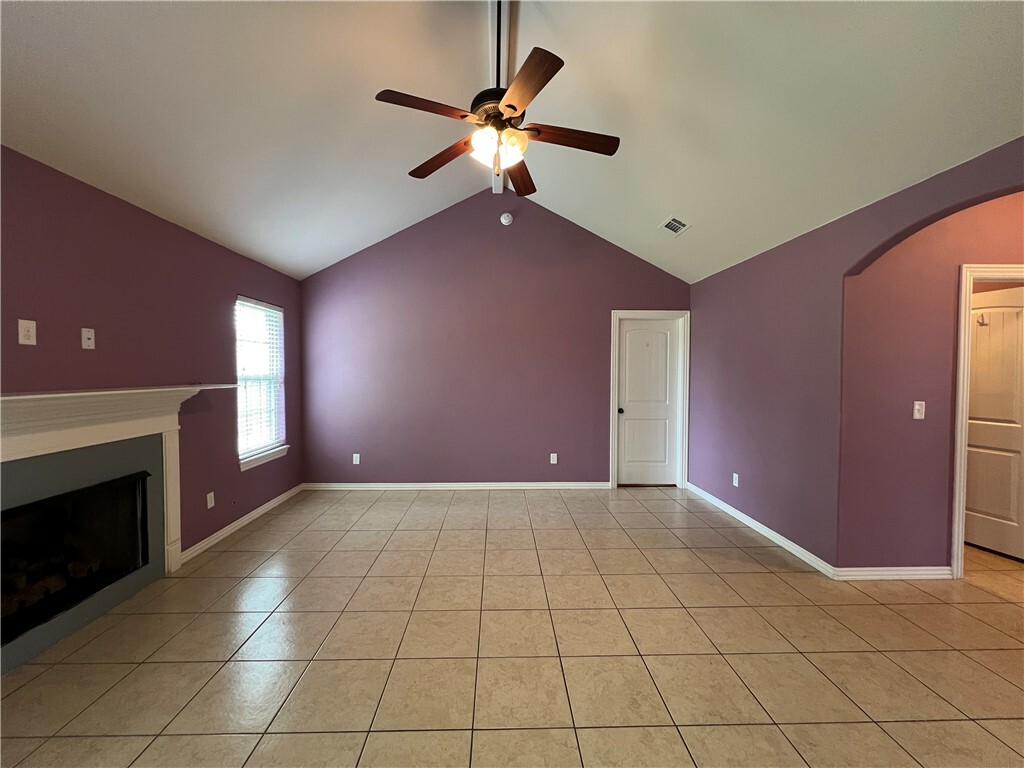 Property Photo: 2909 S E Street AR 72758
