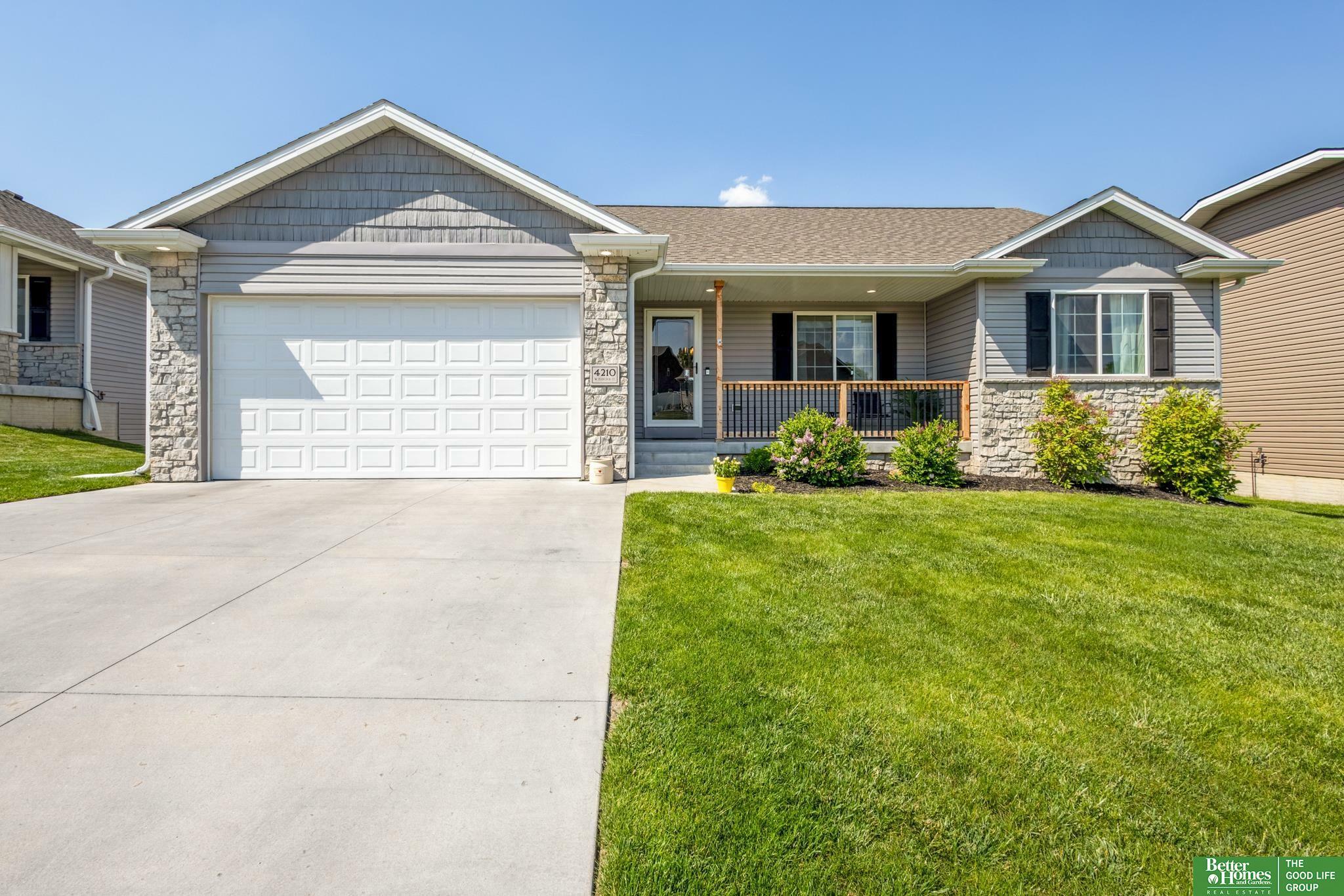 Property Photo: 4210 W Hancock Court NE 68528