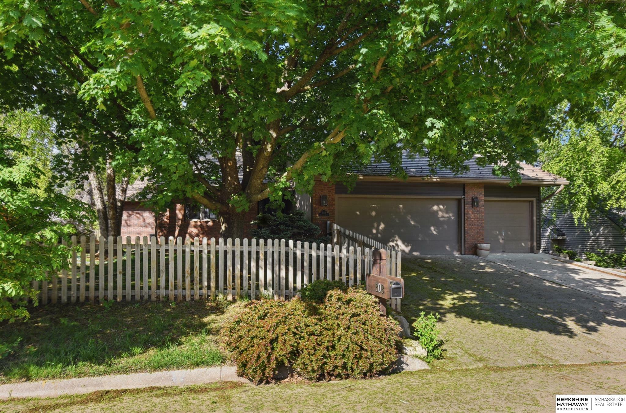 Property Photo: 808 Ironwood Court IA 51503