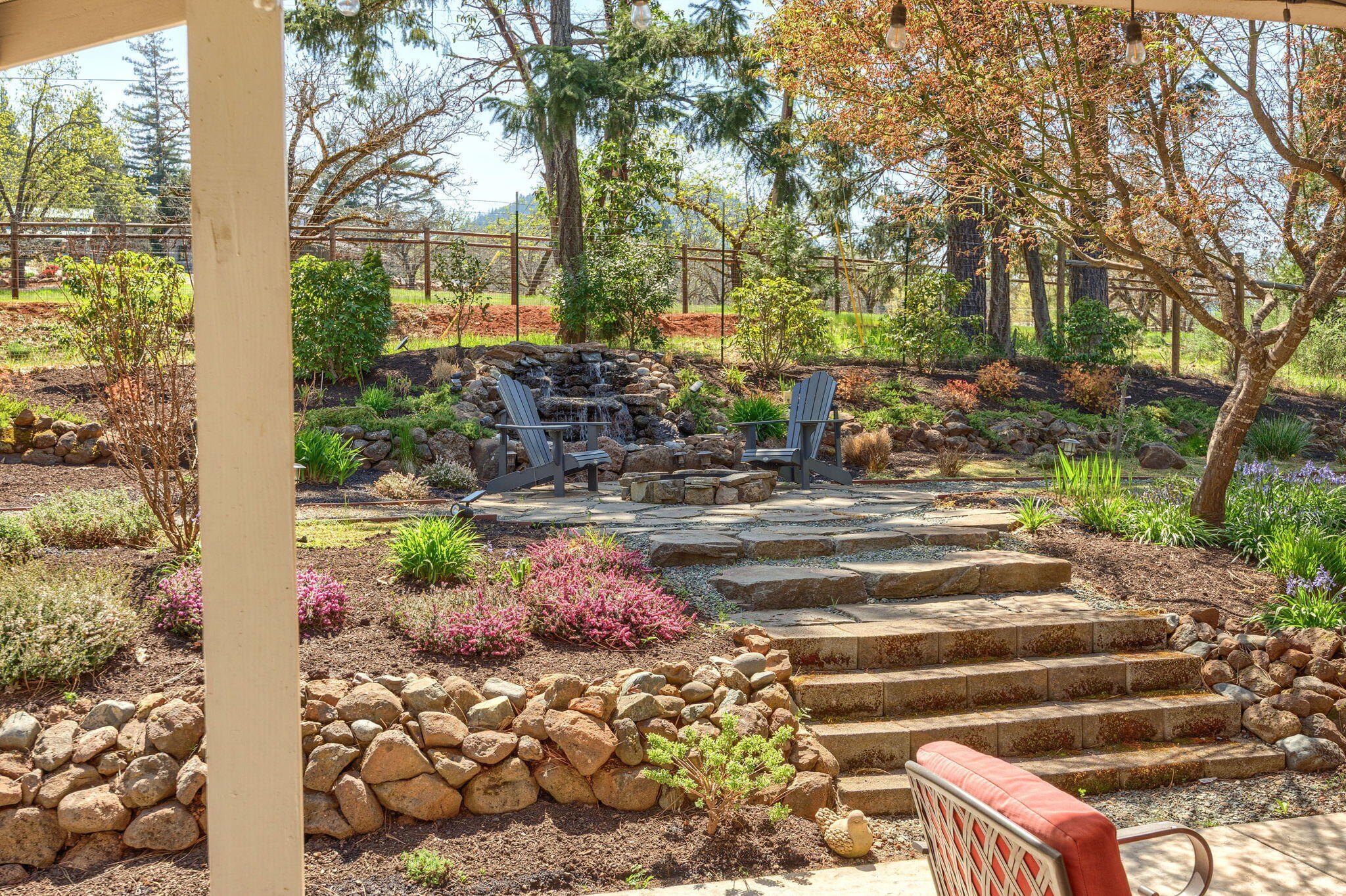 Property Photo:  356 Brooke Lane  OR 97527 