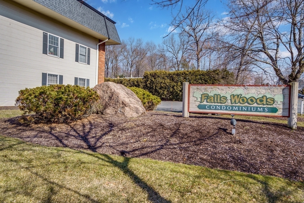 Property Photo: 41 W Summit St 51 MA 01075