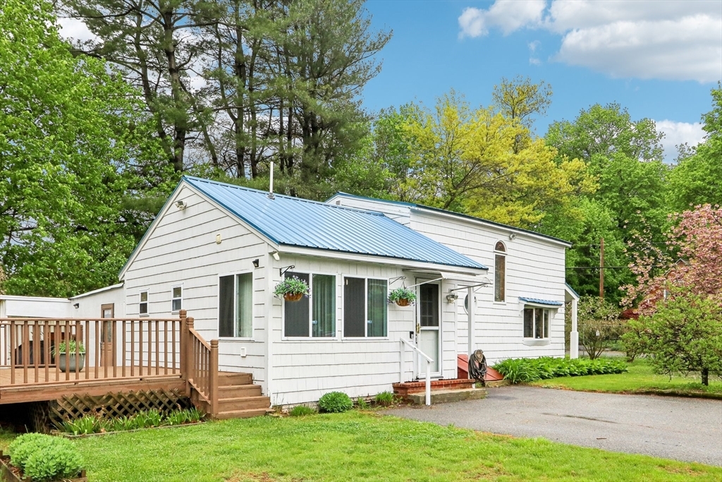 Property Photo: 19 Burdette St MA 01826