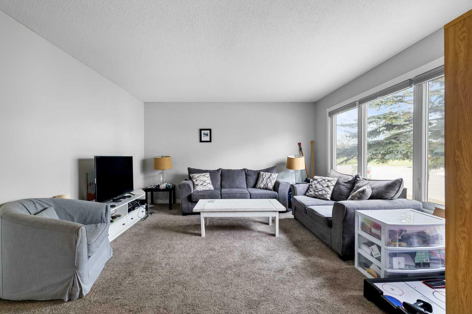 Property Photo: 4335 Greenview Drive NE AB T2E 5R3