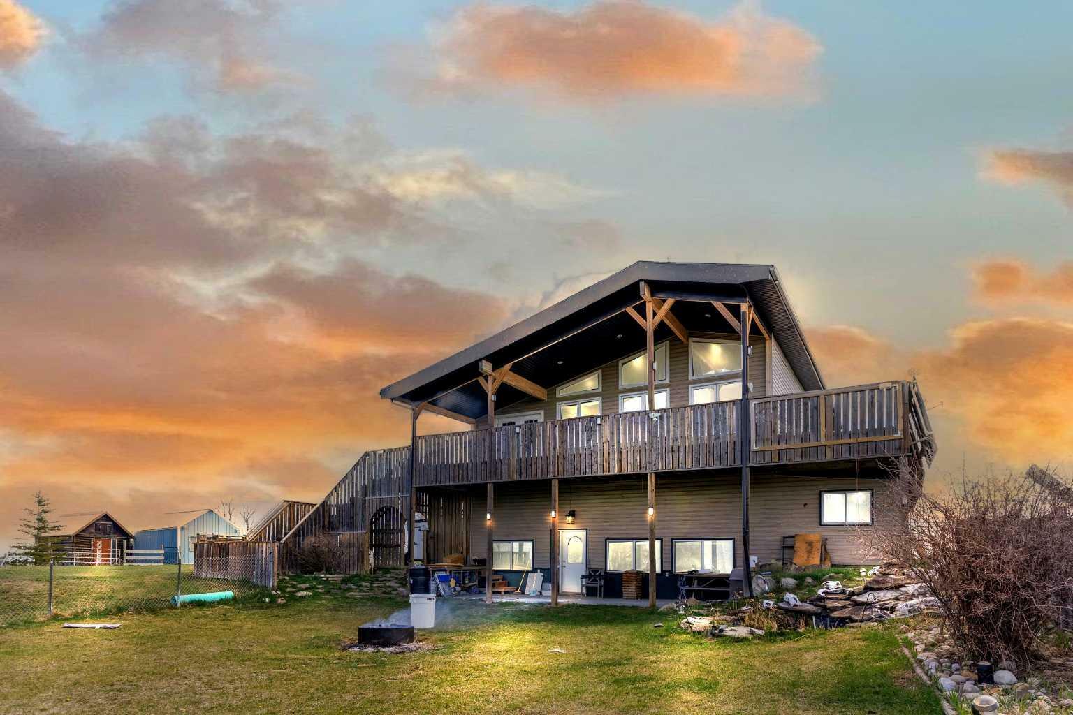Property Photo: 193046 Range Road 245 AB T0L 1P0