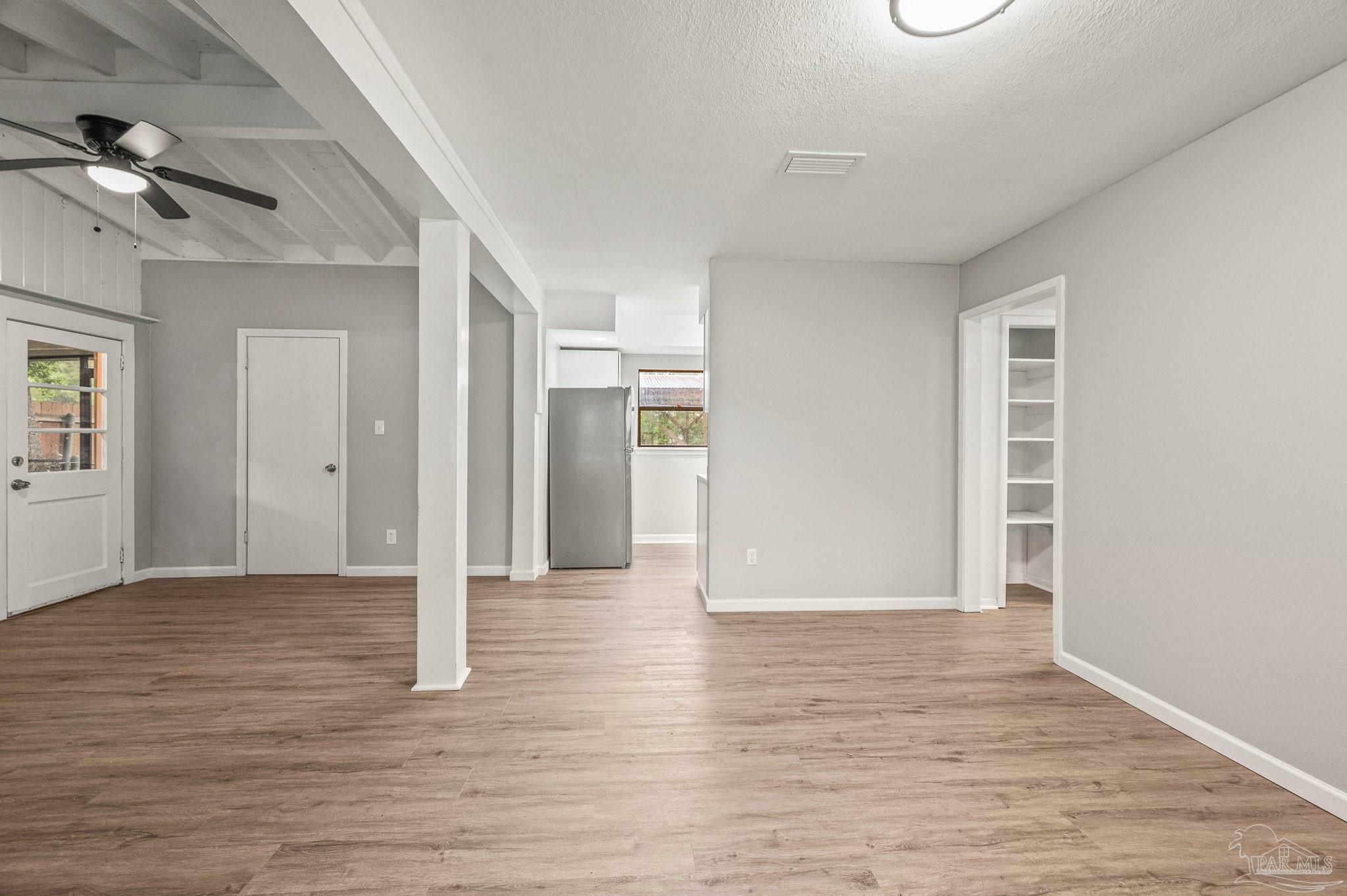 Property Photo: 4905 State St FL 32506