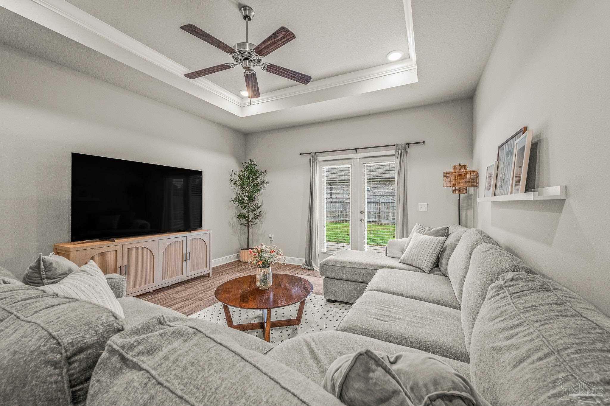 Property Photo: 5329 Talon Rd FL 32571