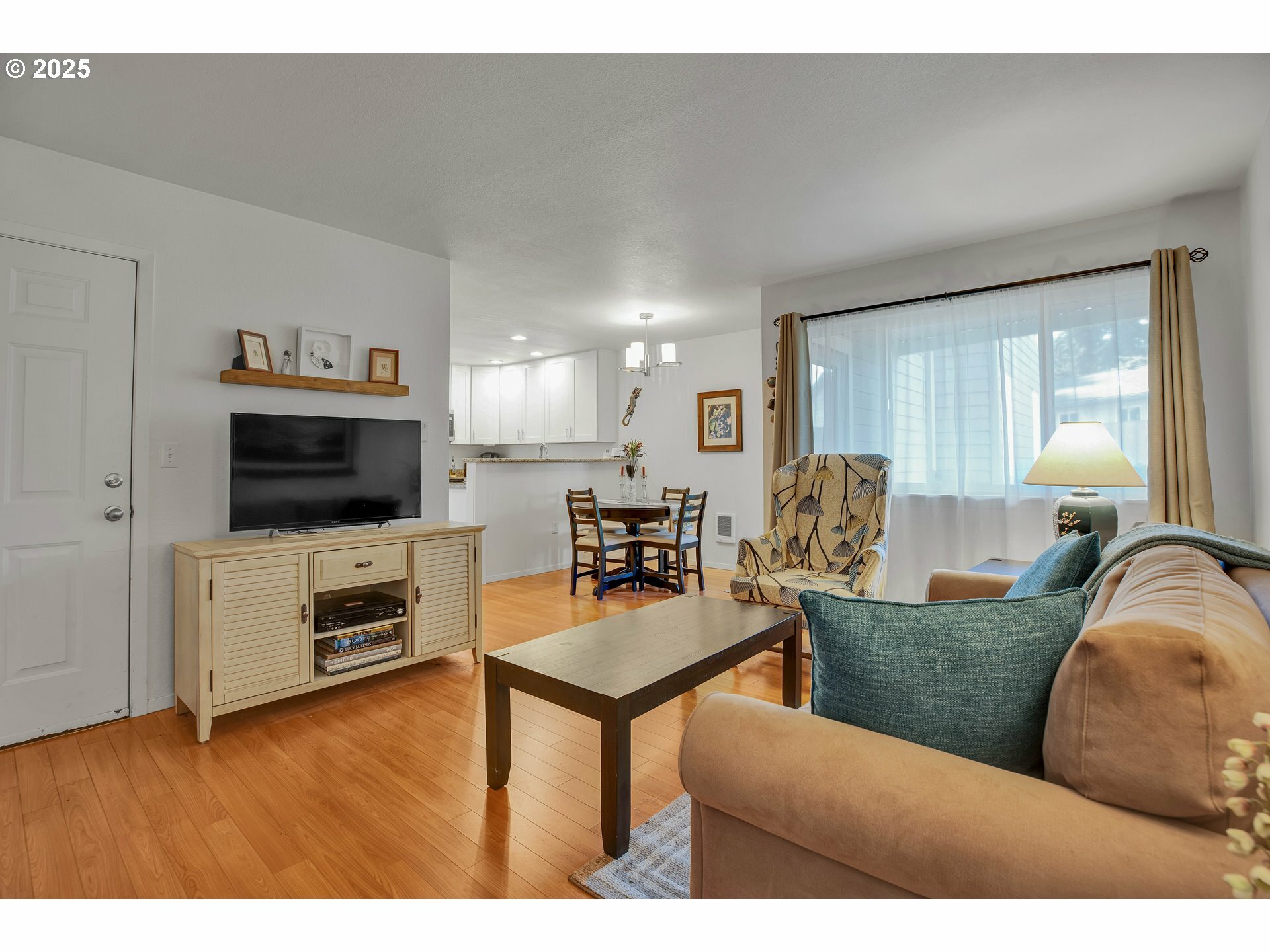 Property Photo: 5225 Jean Rd 307 OR 97035