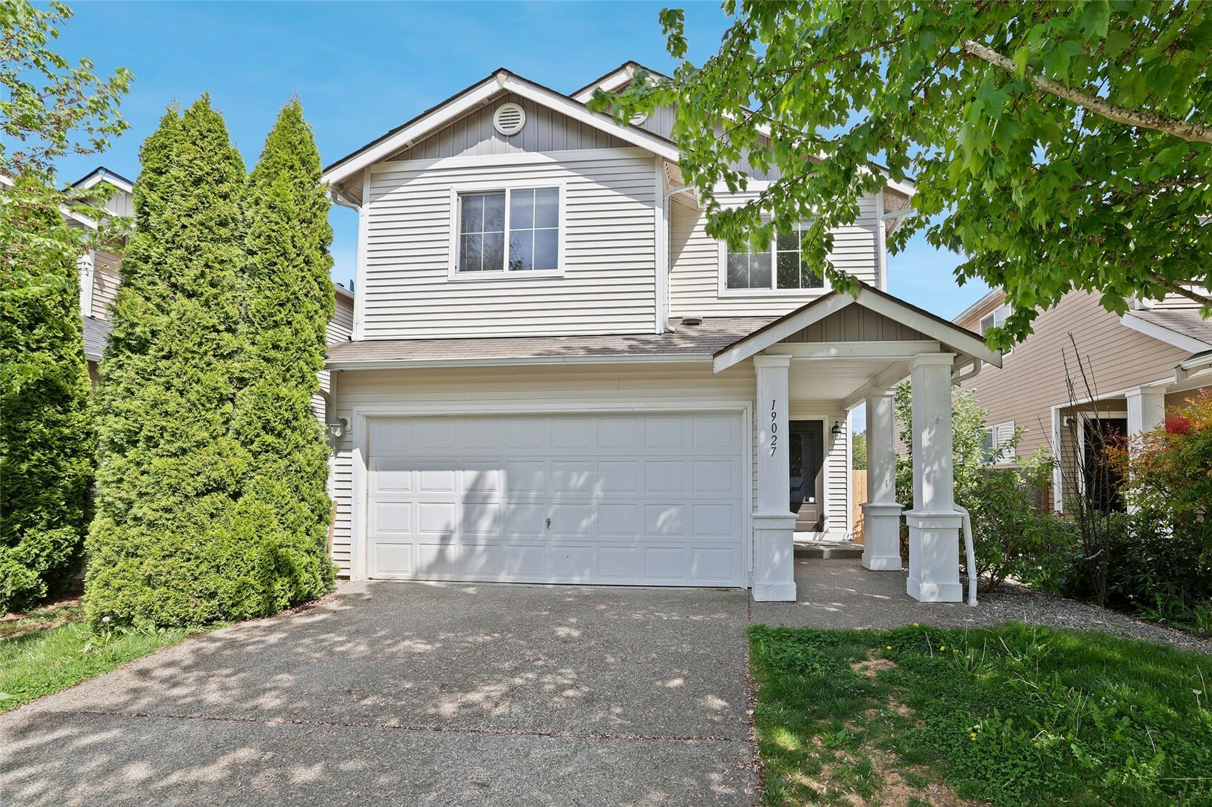 Property Photo: 19027 18th Avenue Ct E WA 98387