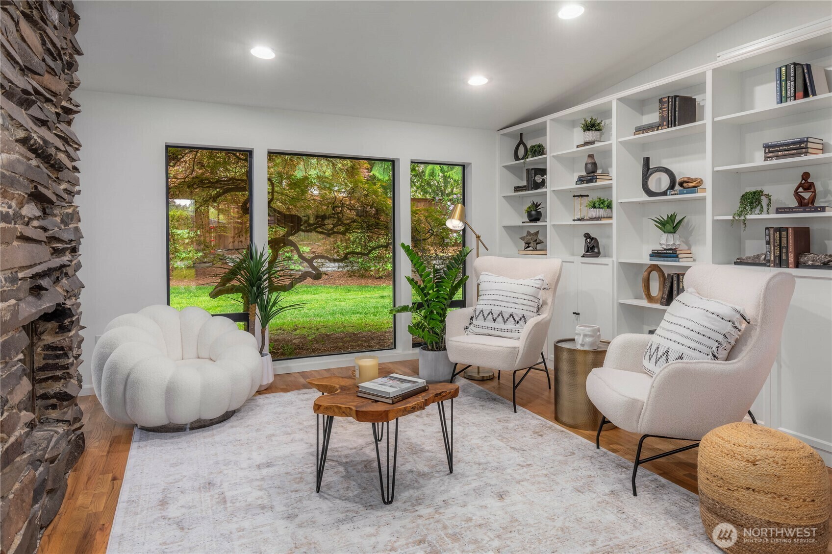 Property Photo: 8864 SE 60th Street WA 98040