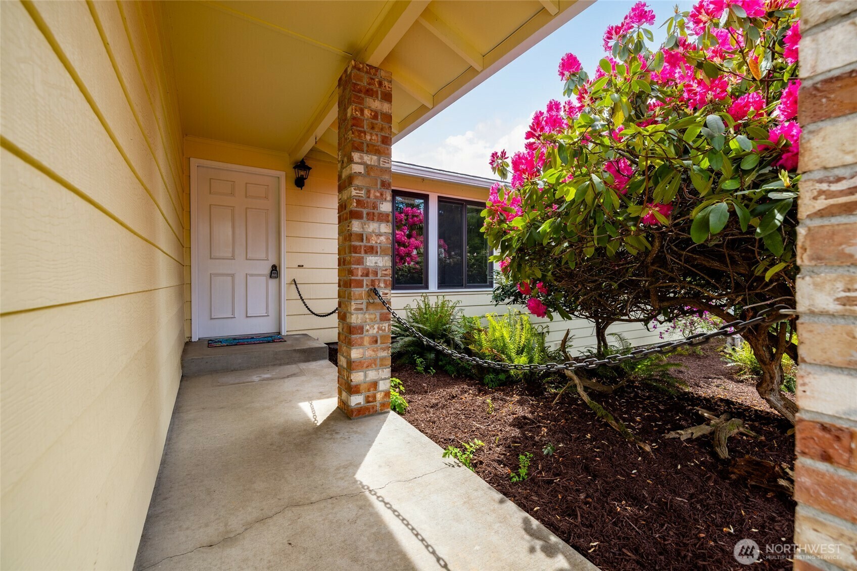 Property Photo: 2916 Shawnee Place WA 98273