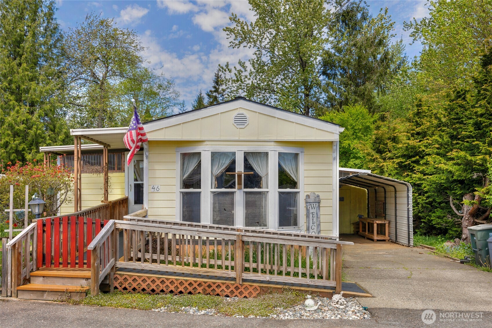 Property Photo: 212 Old Owen Road 46 WA 98294