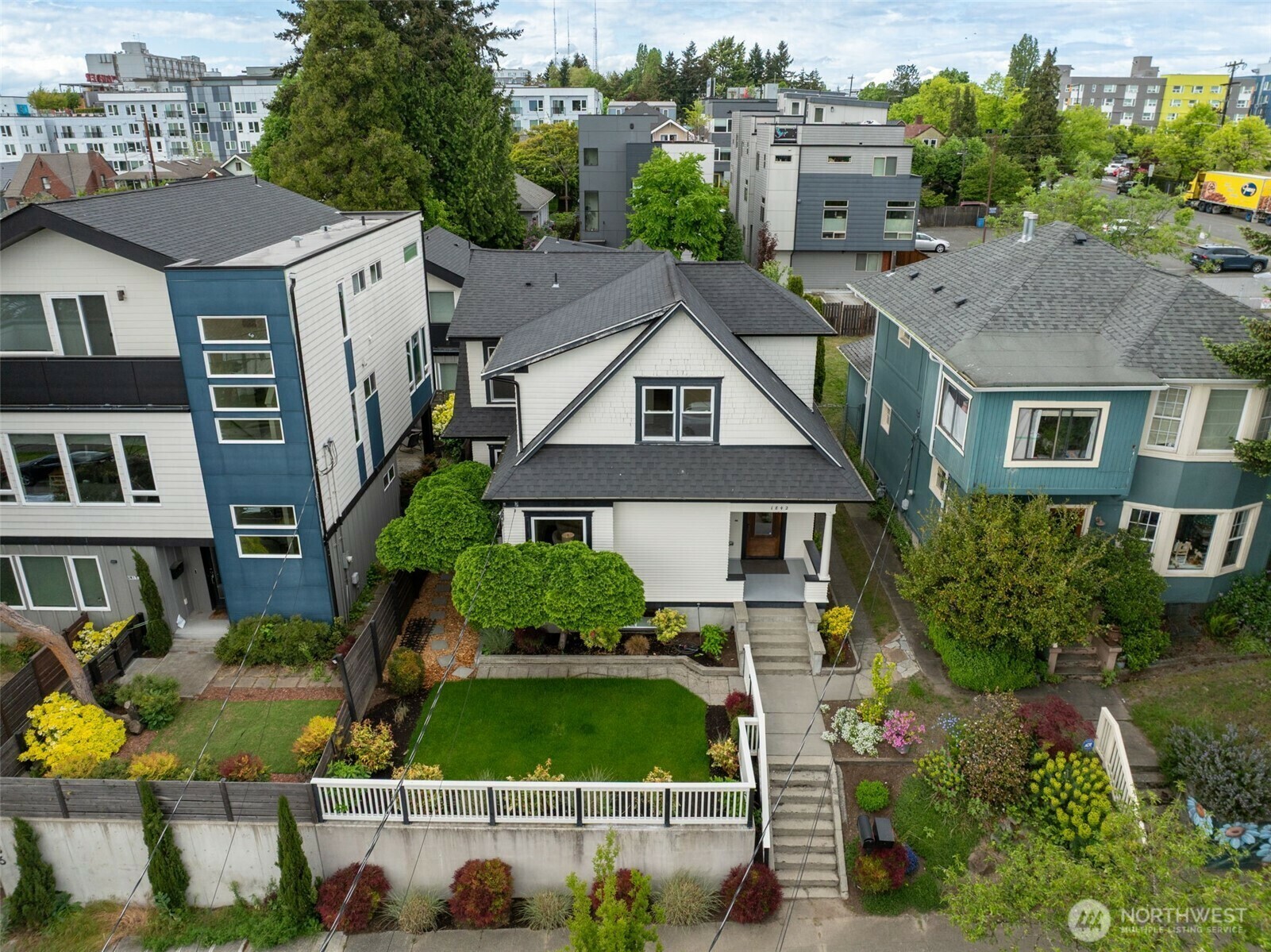 Property Photo: 1842 S Weller Street 1 WA 98144