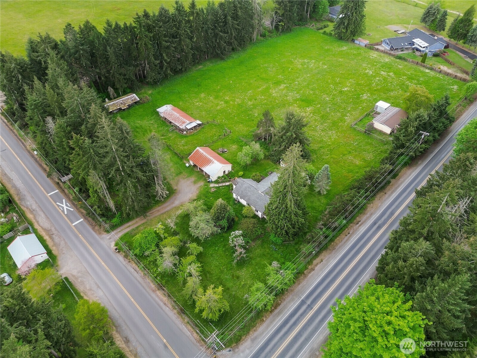 Property Photo: 22410 126th Avenue E WA 98338