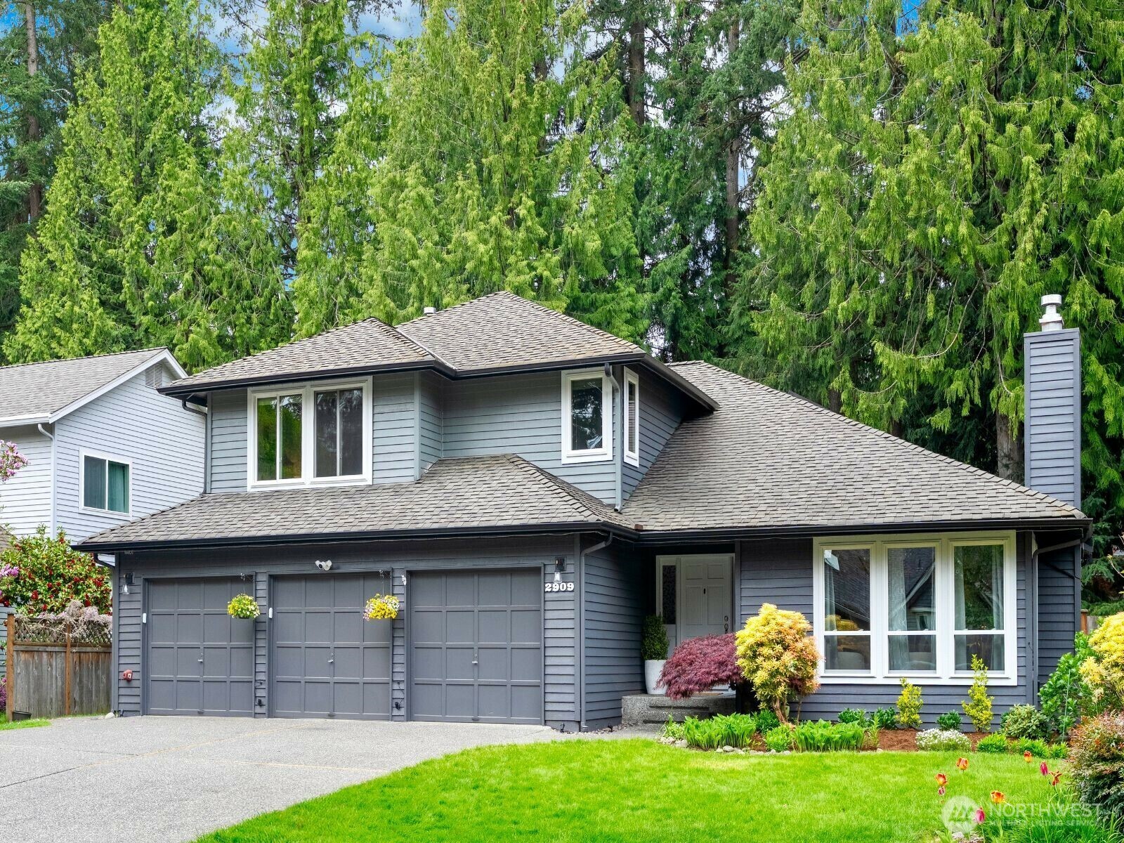 Property Photo: 2909 217th Avenue SE WA 98075