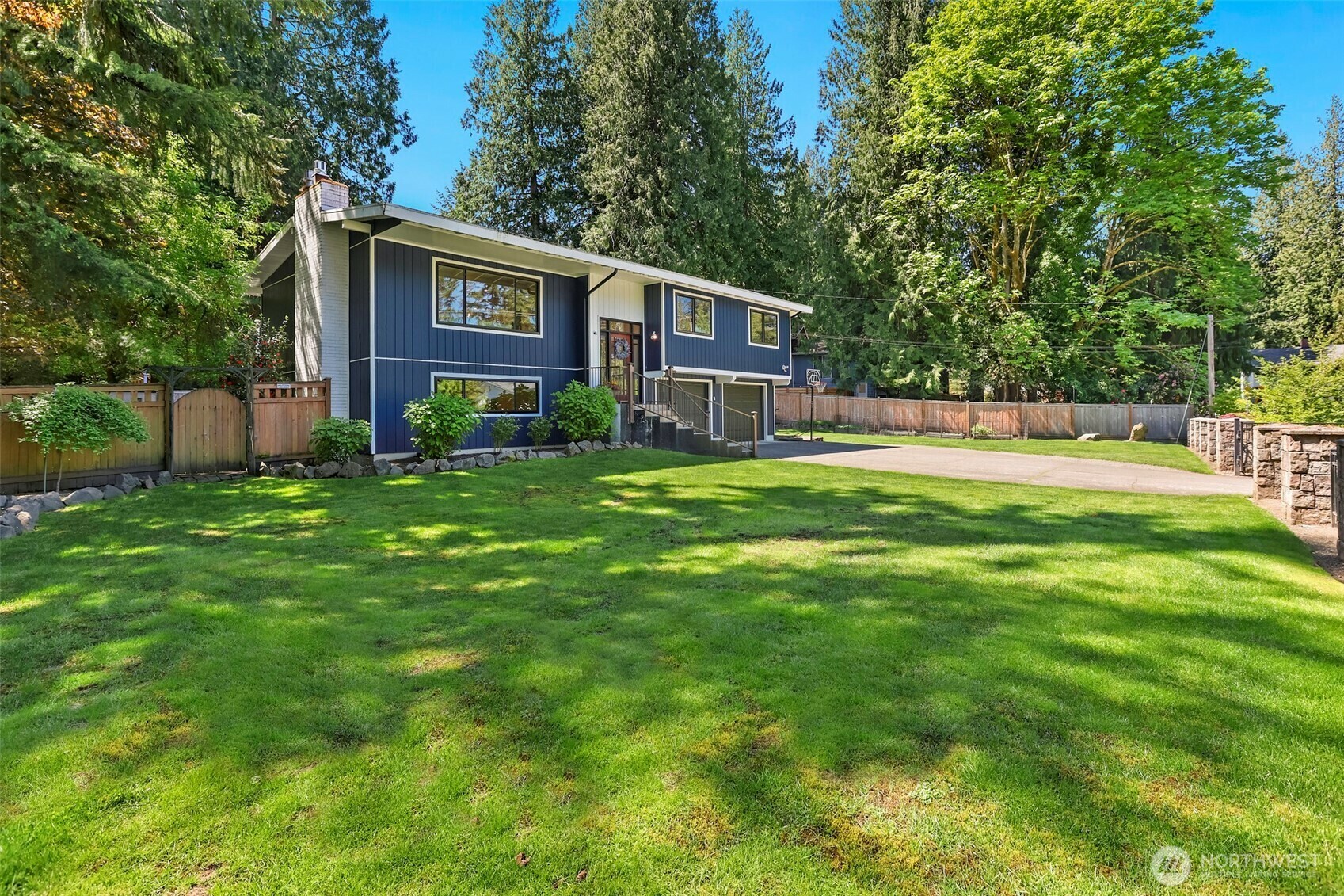 Property Photo: 1005 Mountain Park Boulevard SW WA 98027
