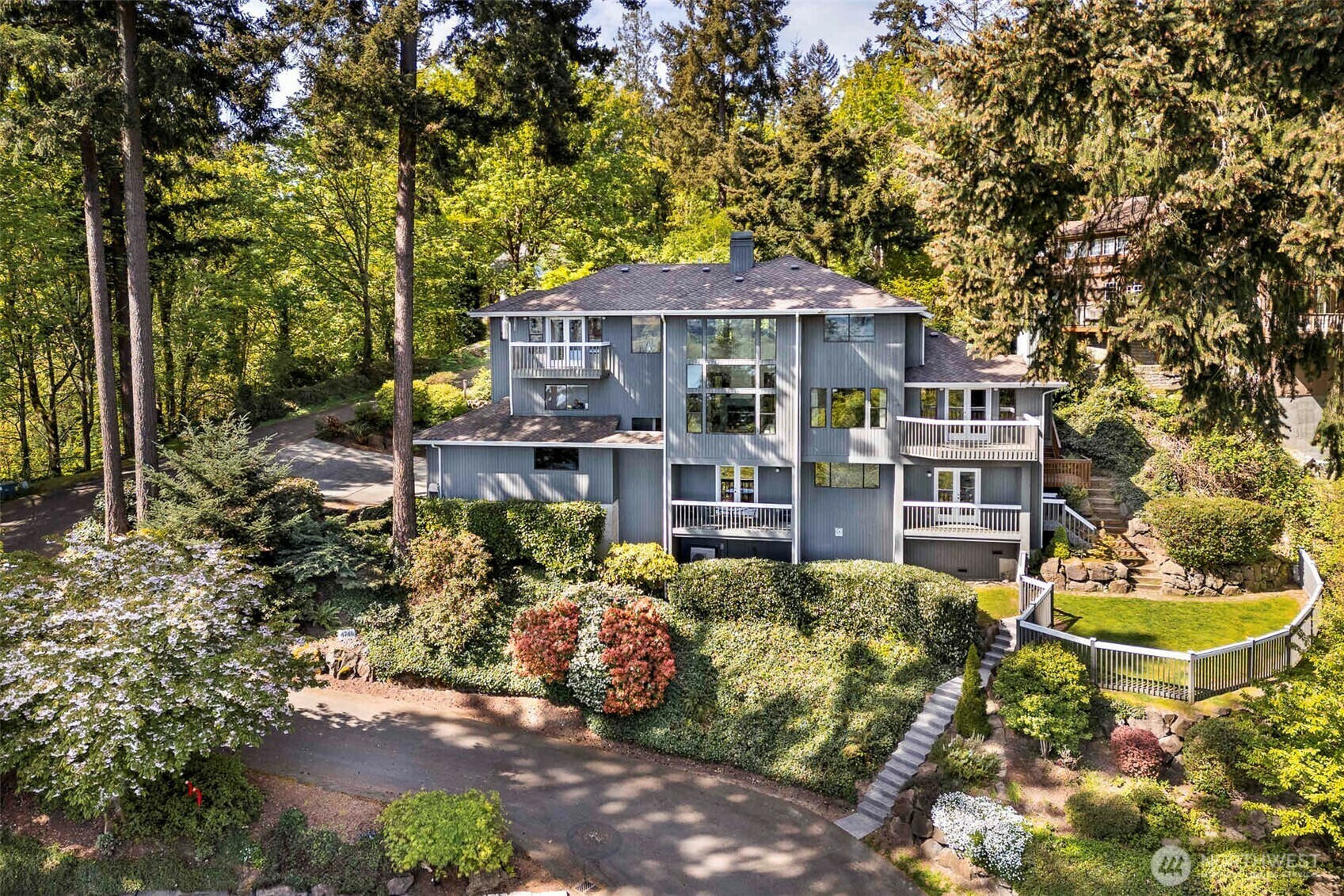 4741  Fernridge Lane  Mercer Island WA 98040 photo