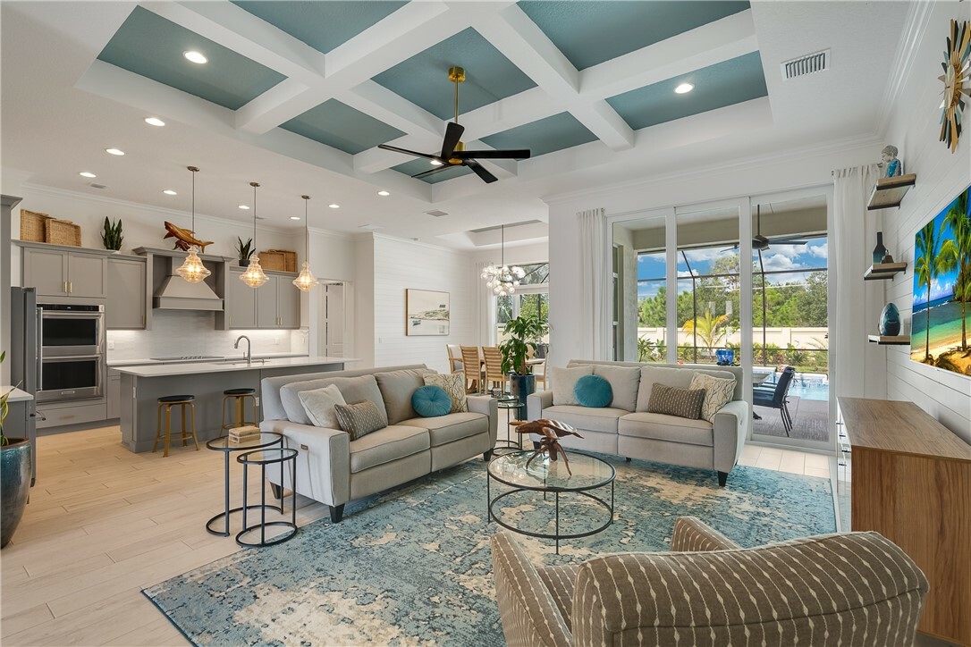 Property Photo: 5691 Bent Pine Square FL 32967