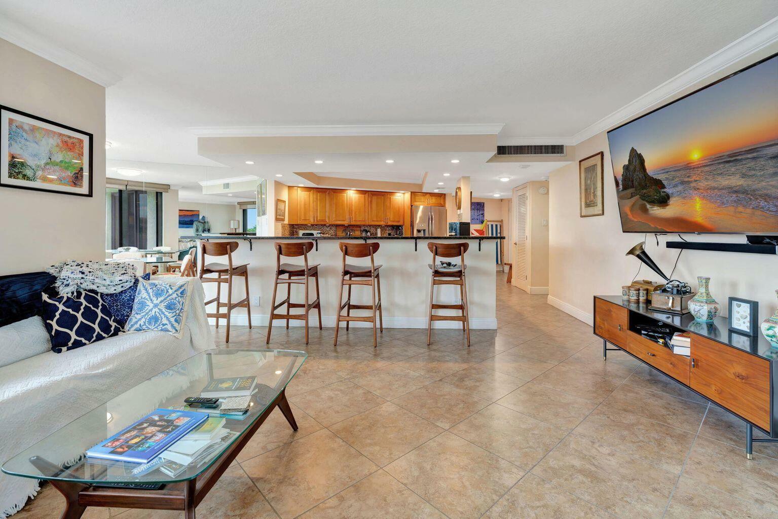 Property Photo: 5420 N Ocean Drive 206 FL 33404