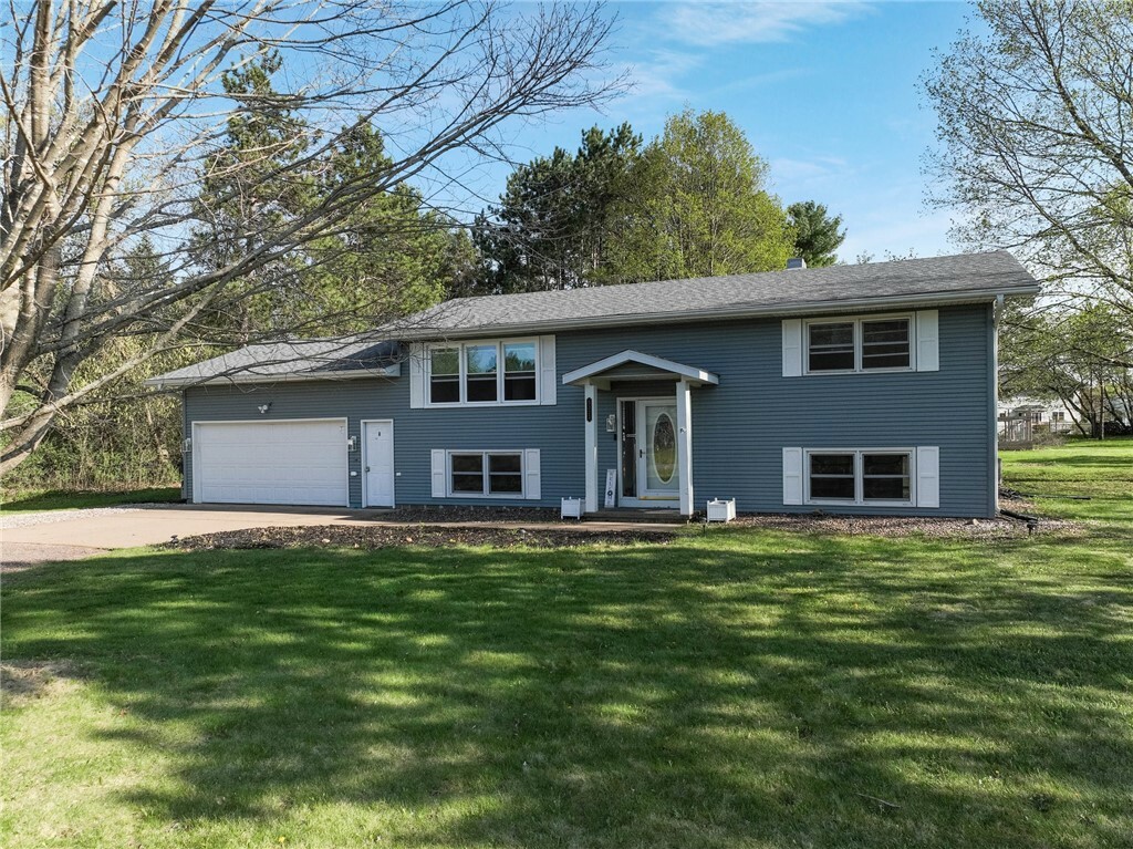 Property Photo: 5323 E Hamilton Avenue WI 54701