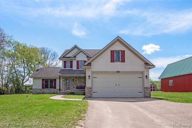 Property Photo: 3190 W Rattalee Lake Road MI 48442