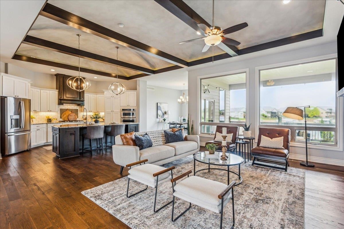 Property Photo: 2566 N Paradise St KS 67205