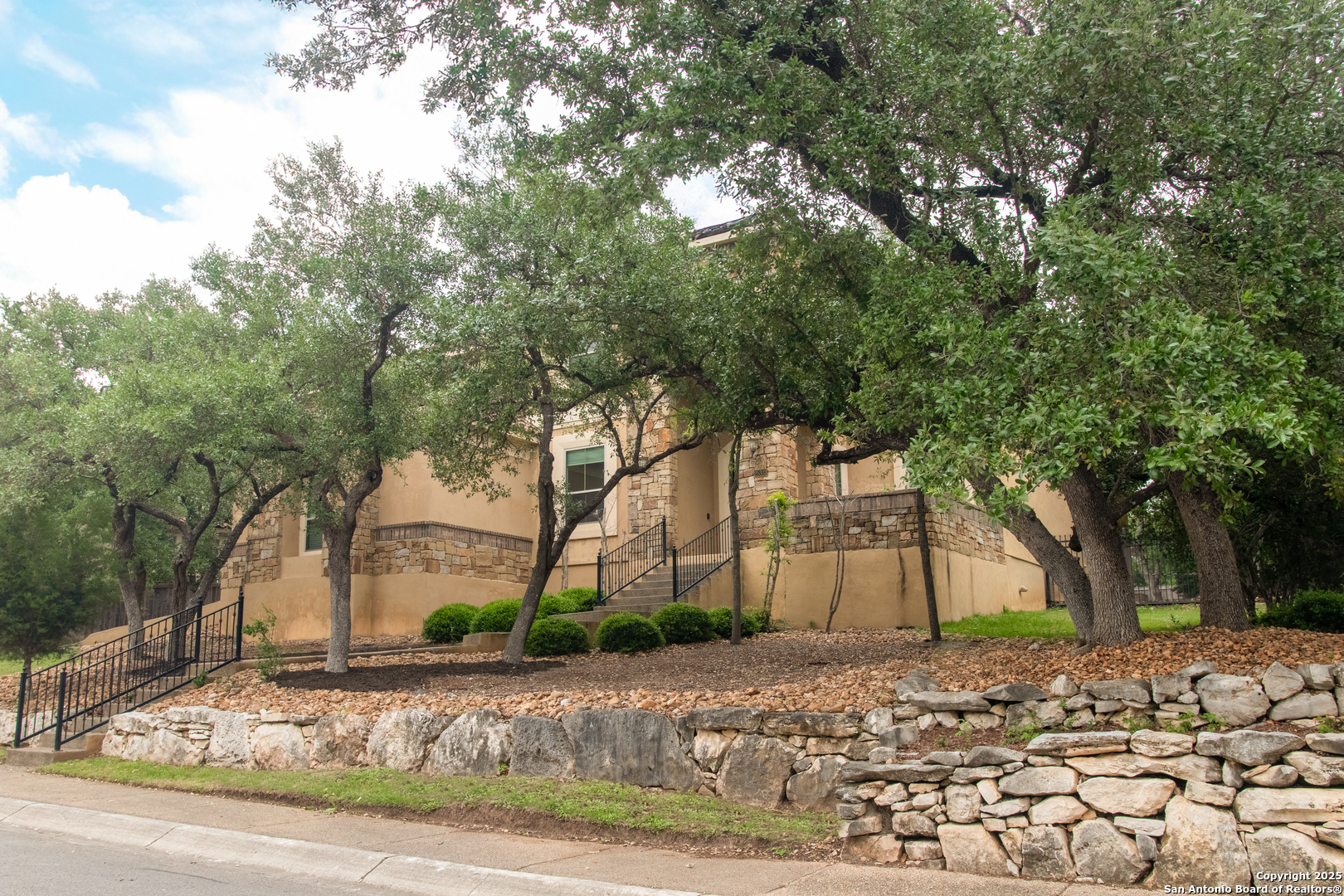 25303 Estancia Cir  San Antonio TX 78260 photo