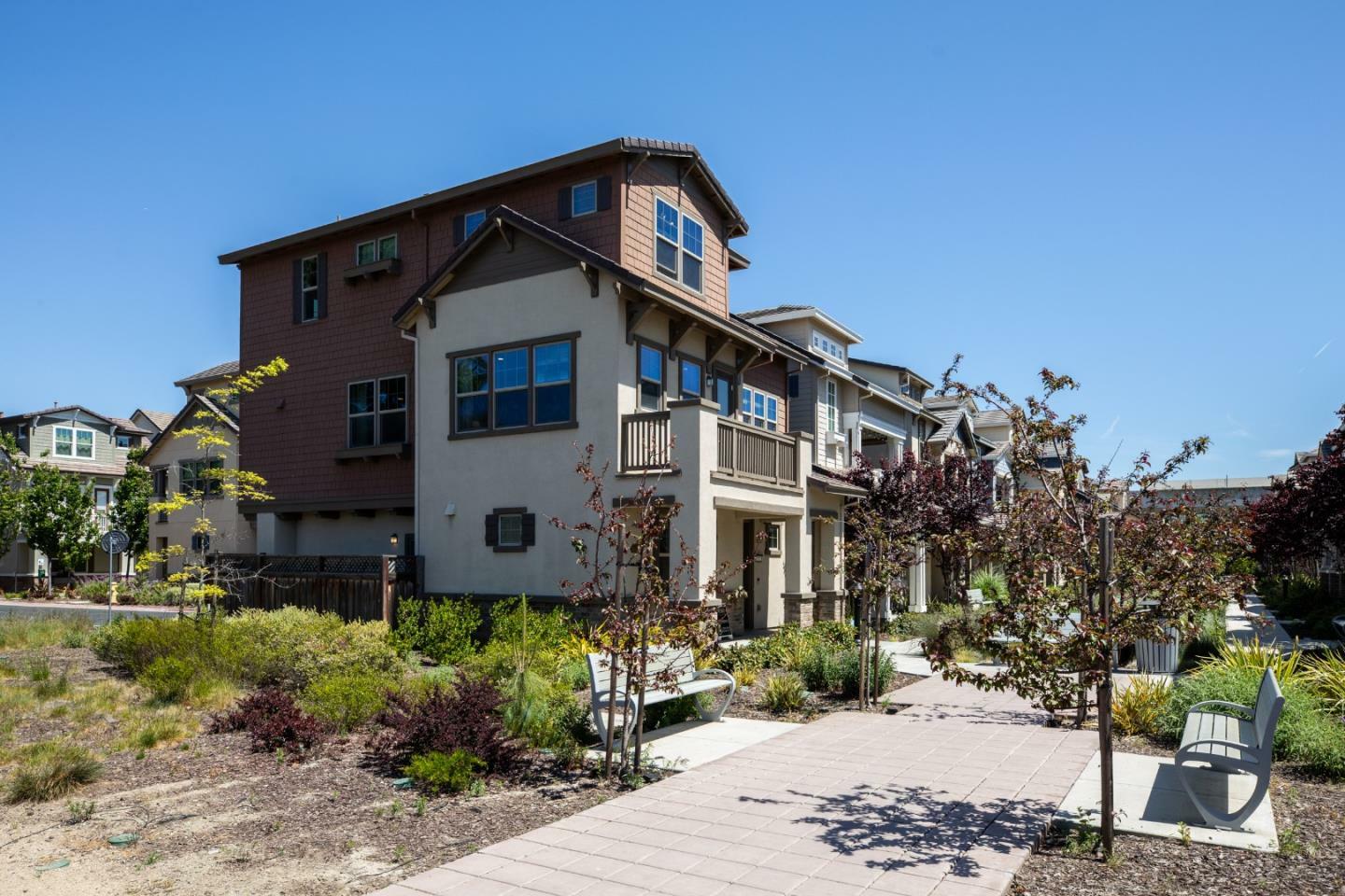 Property Photo: 3522 Pyramid Way CA 94043