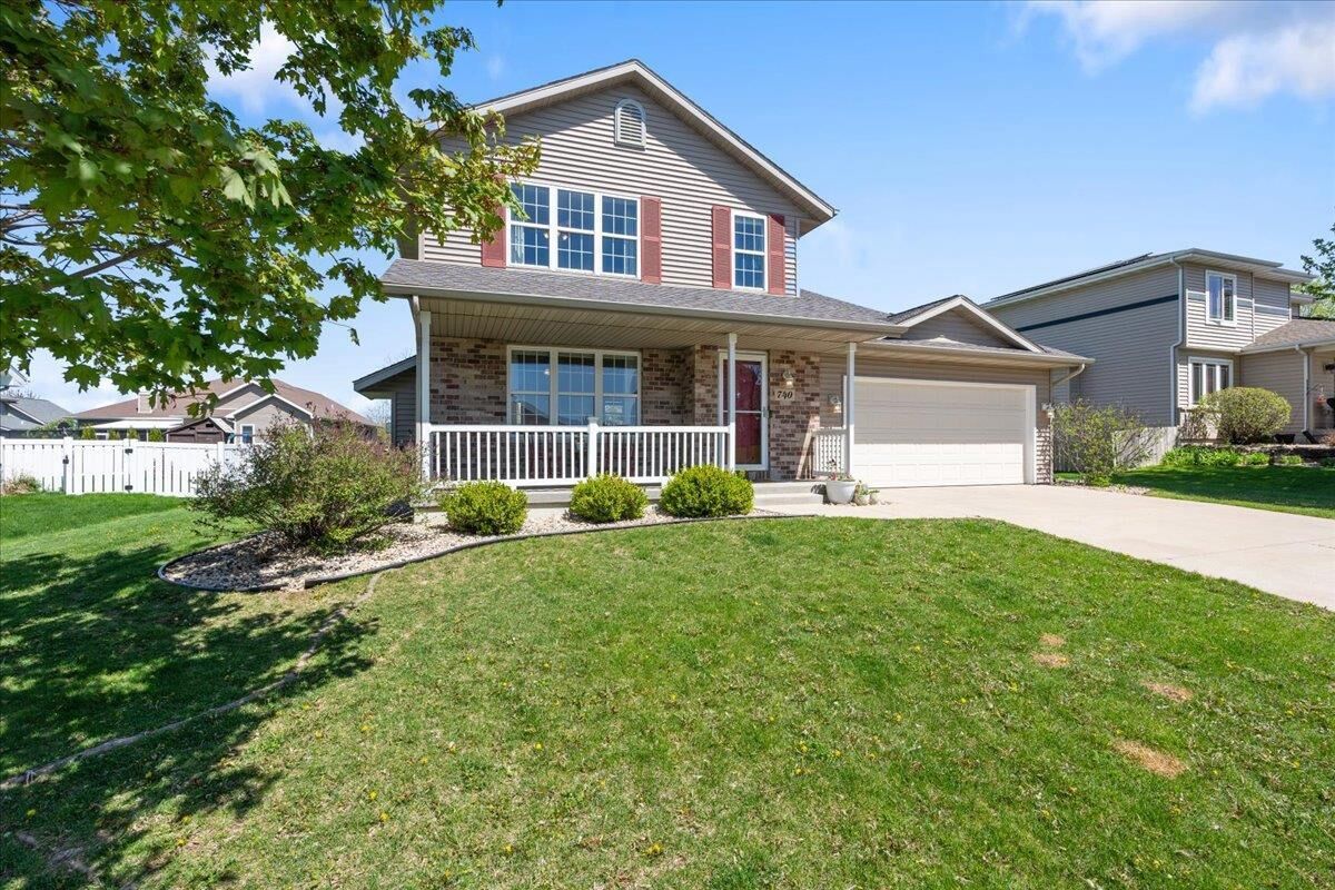 Property Photo:  740 Fairview Terrace  WI 53593 