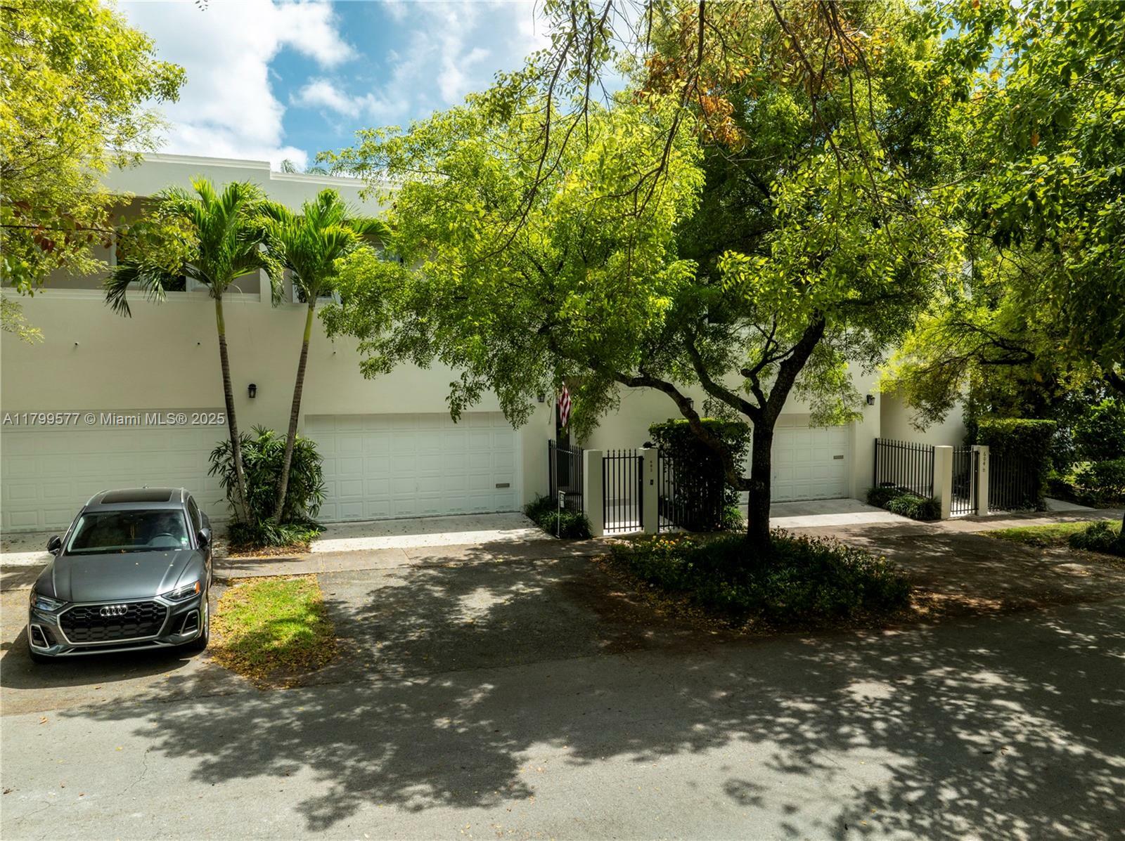 Property Photo: 602 Malaga Ave B FL 33134