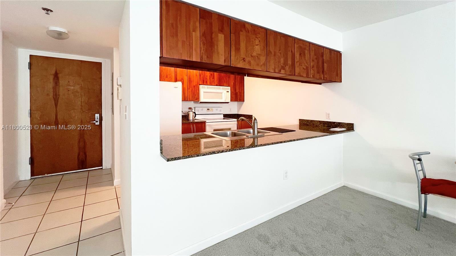 1200 Brickell Bay Dr 2814  Miami FL 33131 photo