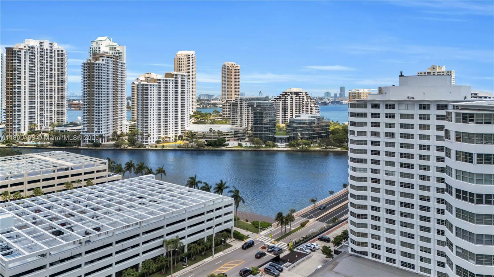 Property Photo: 950 Brickell Bay Dr 1108 FL 33131